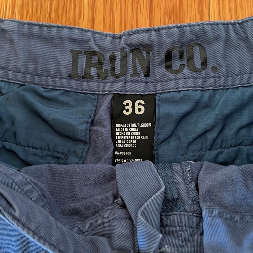 Men’s Shorts - Picture 2 of 3